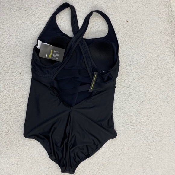 Nike Hydralock Racer Back One
Piece Swimsuit Sz XL - Picture 7 of 12